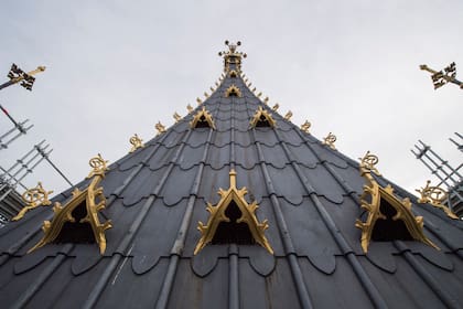 Una vista del techo de hierro fundido