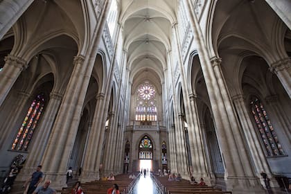 Ocupa una superficie de siete mil metros cuadrados