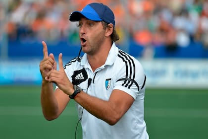 Retegui, el entrenador del doble comando