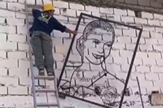 El gobierno porteño descolgó una “Evita” de Alejandro Marmo de un muro del Barrio 31