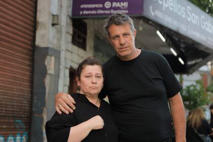 Retrato a Edith y Daniel, mamá y papá de Nazareno Tobías Isern, asesinado en Esteban Echeverría