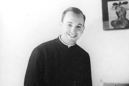 Retrato de 1966, cuando el actual Papa era un seminarista que estudiaba Psicología y Literatura en el Colegio del Salvador de Buenos Aires.