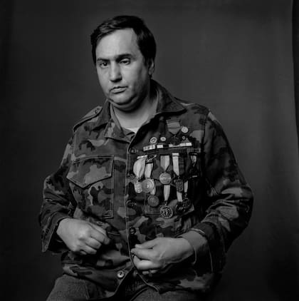 Retrato de Jorge Alberto Altieri, tomado en la ciudad de Buenos Aires, en 2007. Altieri fue oldado conscripto (clase 1962) e integró el Regimiento de Infantería Mecanizado 7