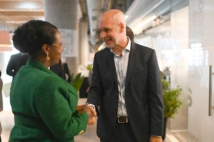 Reunión Bilateral de Horacio Rodríguez Larreta con Adanech Abiebie, Alcaldesa de Addis Ababa, en la Cumbre Mundial de Alcaldes de C40