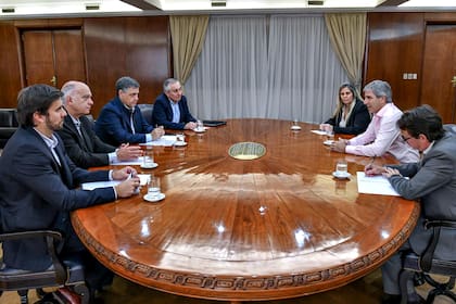 Reunión de Jorge Macri con Luis Caputo