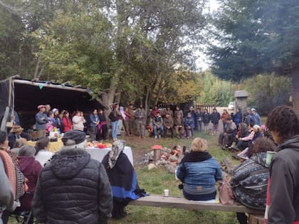 Reunión de las comunidades mapuches que pueden ser desalojadas