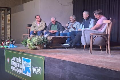 Reunión de productores de papa en Nicanor Otamendi