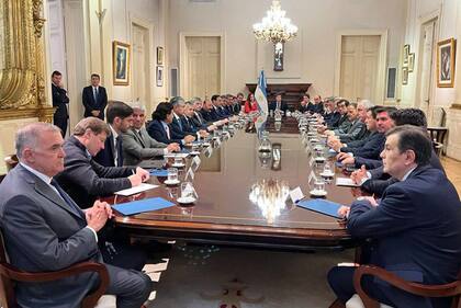 Reunión del Presidente de la Nación, Javier Milei,  con los 24 gobernadores.