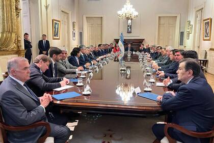 Reunión del Presidente de la Nación, Javier Milei, con los 24 gobernadores.