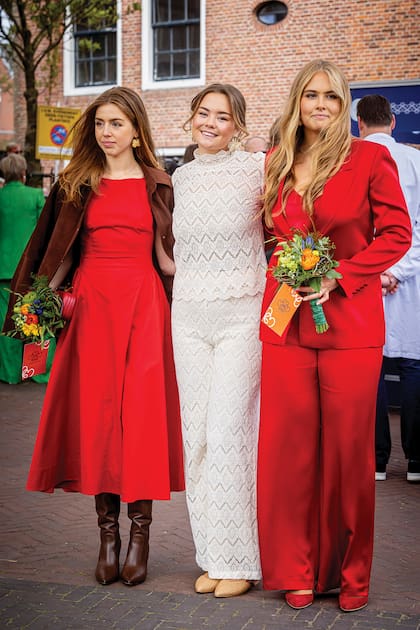 Las hermanas captaron todas las miradas durante la fiesta