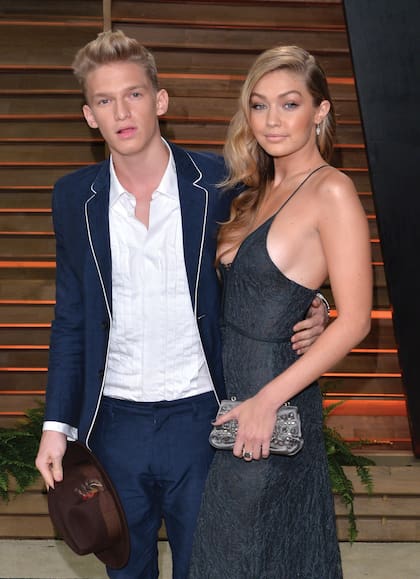 Junto a su novio Cody Simpson, en marzo de 2014.