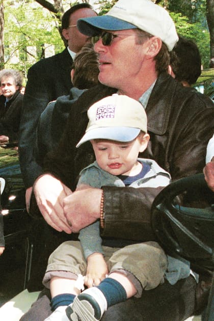 Una postal
de Homer
con su
padre,
en abril
de 2001,
durante un
evento en
el Central
Park