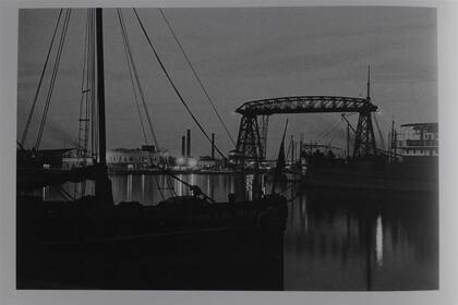 Riachuelo, Puente Almirante Brown (1931), foto de Horacio Coppola