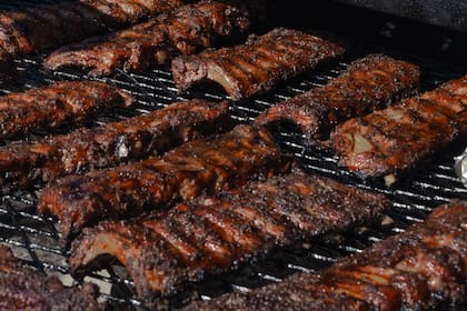 Ribs al Río, la opción de probar distintas versiones ahumadas el viernes 8 de diciembre