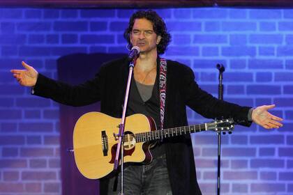 Ricardo Arjona desata la locura de sus fans