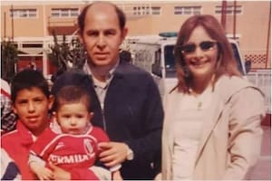 Él es el máximo ídolo de Independiente y ella, abogada, lo conquistó hace 30 años