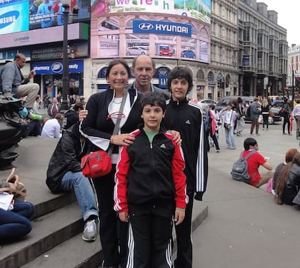 Ricardo Bochini y Graciela Suñé tienen dos hijos: Ricardo Simón y Manuel Enrique