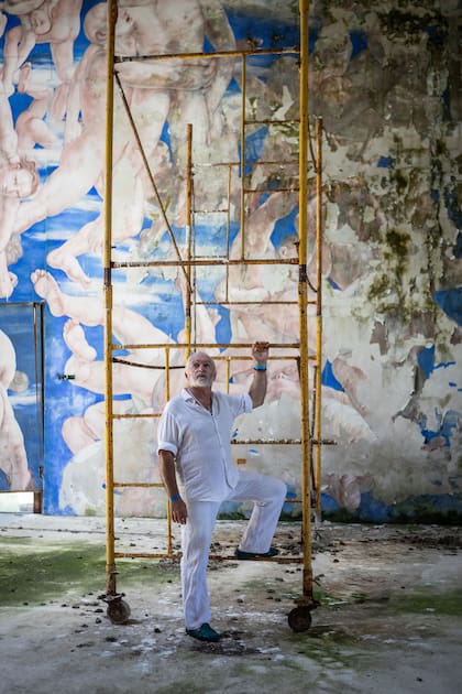 Ricardo Cinalli, artista argentino. Laguna del Sauce, Uruguay. "Los excéntricos", vol. 2.