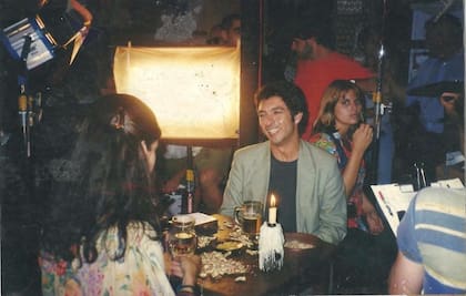 Ricardo Darín y Soledad Villamil grabando escenas de la película "El mismo amor, la misma lluvia"