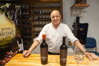 Pasó de hacer vino para la familia a montar una bodega que ya recibió 35 premios