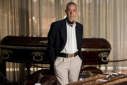 Ricardo Péculo es un experimentado tanatólogo y organizador de ritos fúnebres