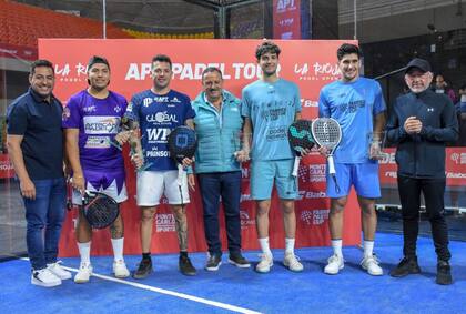 Ricardo Quintela y los ganadores del ATP La Rioja Open, en un estadio superdomo con sillas vacías