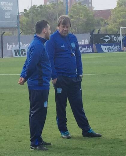 Ricardo Zielinski y su primera foto con los colores de Racing