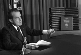 Richard Nixon fue indultado por Gerald Ford
