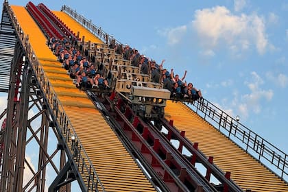 Richard Zimmerman lidera la compañía como CEO, acompañado por Selim Bassoul como presidente ejecutivo