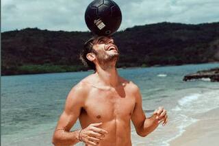 El argentino que llegó a "la Champions de allá" y estuvo preso por salir a correr