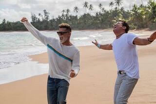 Ricky Martin y Carlos Vives se unen en un impactante video en “Canción bonita”