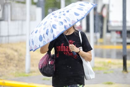Rige una alerta por lluvias en dos provincias argentinas