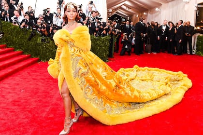 Rihanna en el MET 2015