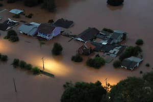 Trágicas inundaciones en el sur de Brasil: suben a 29 los muertos y hay 60 desaparecidos