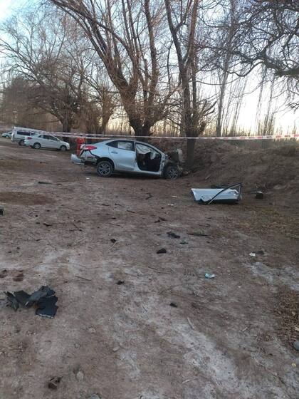 Río Negro: un hombre de 36 años murió tras cruzar de carril e impactar de frente contra un camión.