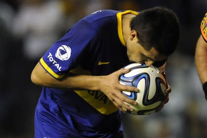 Riquelme, un ganador, anunció su retiro