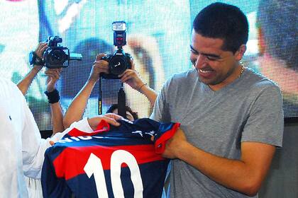 Riquelme vuelve a pensar en Tigre