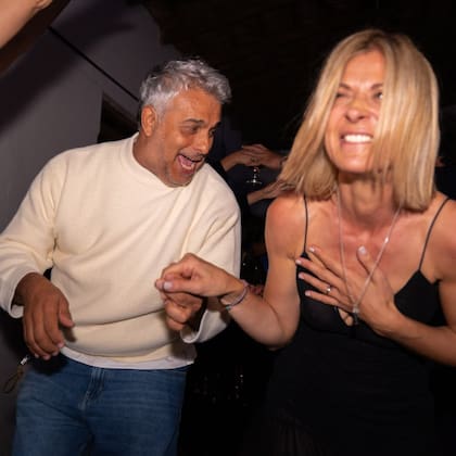 Risas y mucho baile junto a su gran amigo Mario Massaccesi