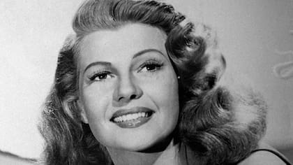 Rita Hayworth y el brillo de una mirada que se extinguió de a poco
