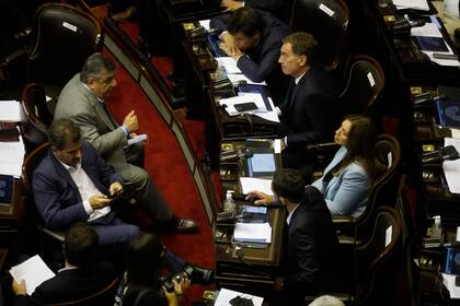 Ritondo, Negri, Vidal y Santilli, en la sesión de la Cámara de Diputados en la que se rechazó el presupuesto 2022
