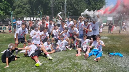 River goleó 8-1 a Banfield en noviembre de 2024 para gritar campeones en la Categoría 2011 de la AFA