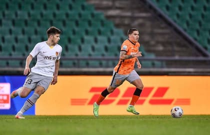 River intenta repatriar a Juan Fernando Quintero, actualmente jugando en China.