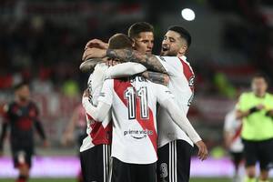 River sufría, pero derrotó a Barracas, se acerca a la punta y llega al Superclásico con algunos futbolistas tocados