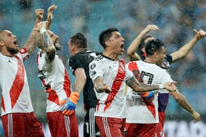 River en Brasil: historias de amores y odios, con la lluvia, el VAR, magia y dos palizas en el foco