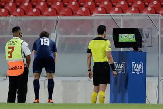 El problema no es el VAR, sino la pasión y el fanatismo