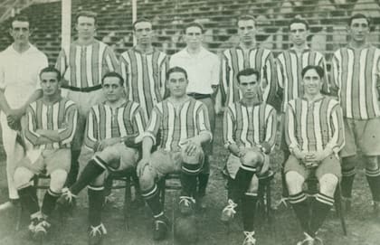 River Plate en 1921, cuando el 9 de enero le ganó a Quilmes y consiguió su primer título de la Asociación Amateurs de Football