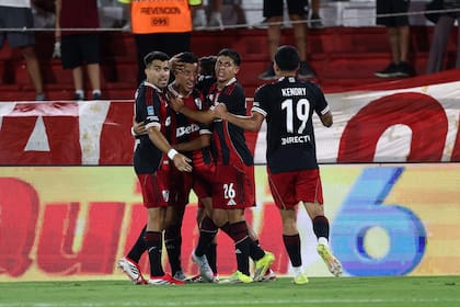 River quiere afianzarse lo antes posible para pelear por el título en el Torneo Apertura 2026