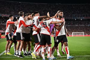 River mejoró con los cambios, y con un doblete de Borja, le ganó a Central y quedó cerca de la clasificación