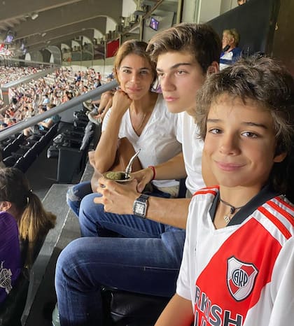 River, una pasión familiar en la familia Menem (Foto: Instagram @zulemamenem)