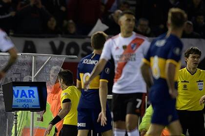 El VAR, la polémica herramienta